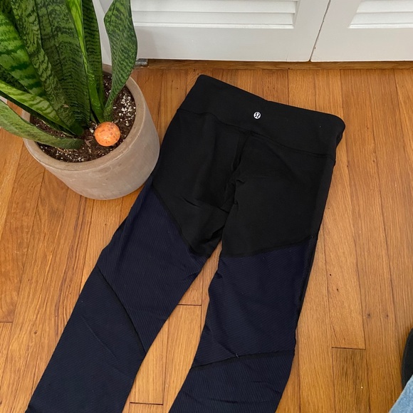 Lululemon Wunder Under Pants - Picture 3 of 3